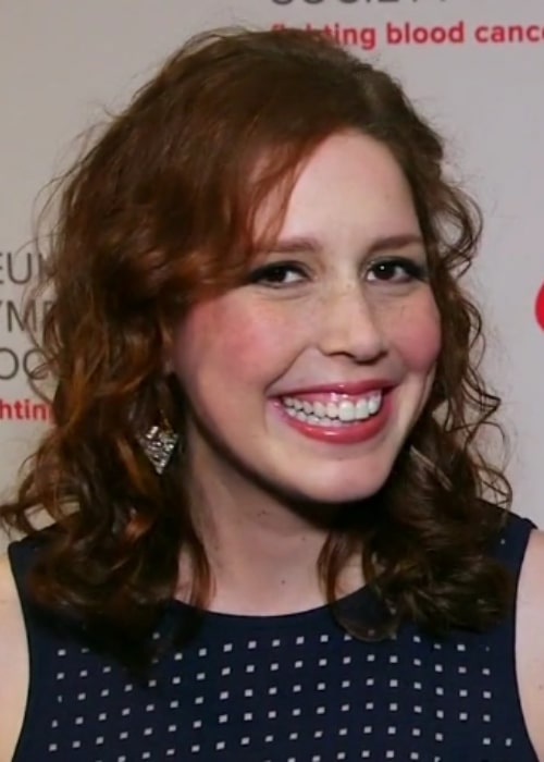 vanessa bayer height, weight, age, body statistics