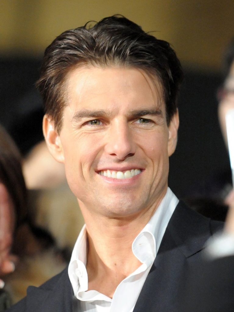 tom cruise physical appearance
