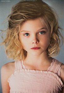 Elle Fanning Height, Weight, Age, Boyfriend, Facts, Family, Biography