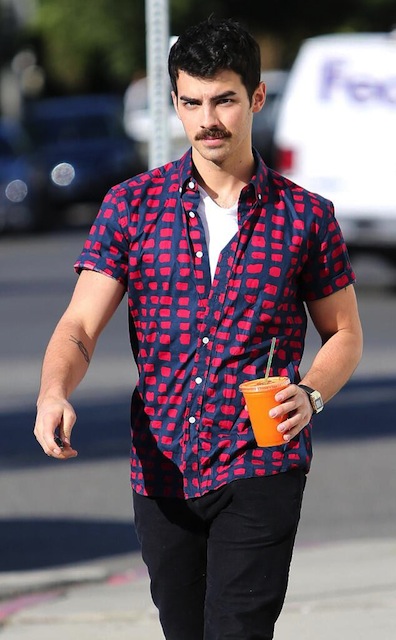 Joe Jonas Height Weight Age Body Statistics Girlfriends