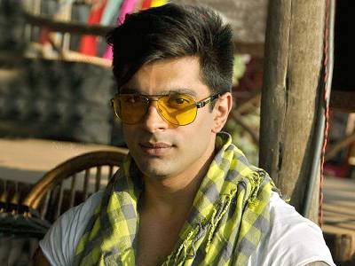 Karan Singh Grover Height Weight Age Spouse Family Biography