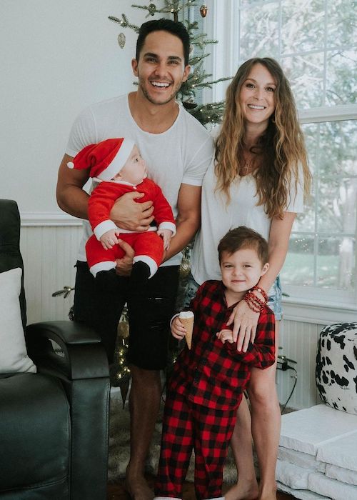 Alexa PenaVega and Carlos wishing everybody a Merry Christmas 2020