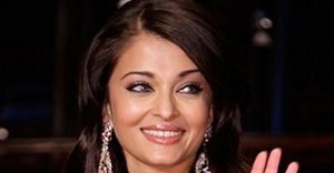 Aishwarya-Rai-Bachchan-Post-Pregnancy-Body-Shape