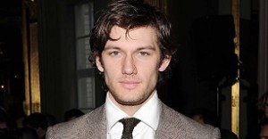 Alex-Pettyfer-306x160