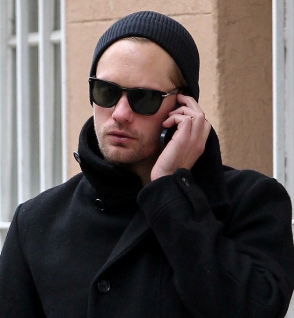 Alexander Skarsgard phone calling