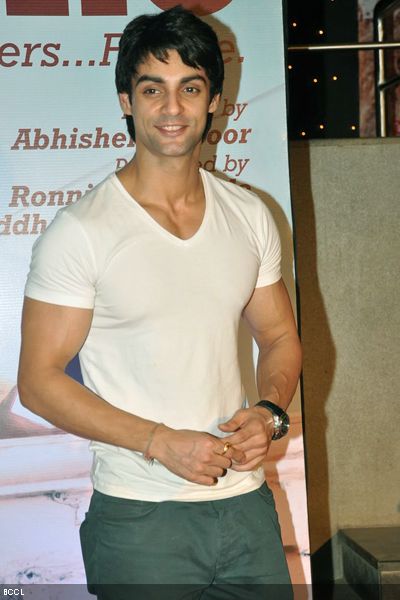 Karan Wahi height