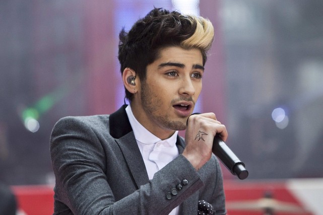 Zayn Malik performing from the band One Direction in Today's Show in New york