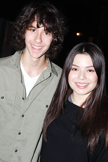 Miranda Cosgrove and Nat Wolff