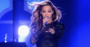 Beyonce Knowles at singing show. See her workout and diet.