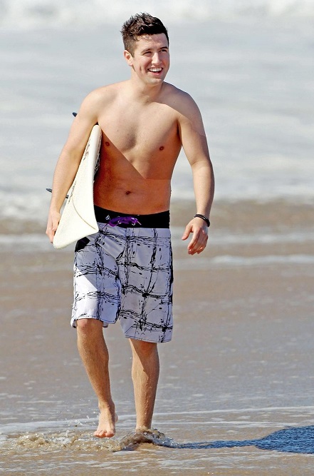 Logan Henderson shirtless