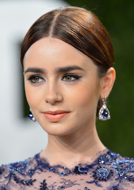 Lily Collins Young Eyebrows - Lily Collins Height Weight Age Boyfriend Family Facts Biography