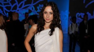 Troian Bellisario