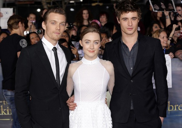 Jake Abel, Saoirse Ronan, Max Irons