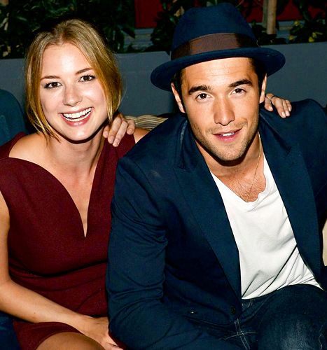 Emily VanCamp and Joshua Bowman