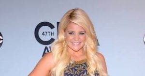 Lauren Alaina