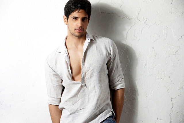 Sidharth Malhotra hot