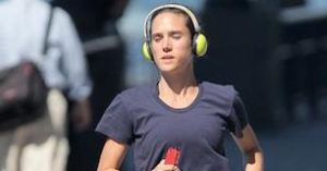 Jennifer Connelly running workout