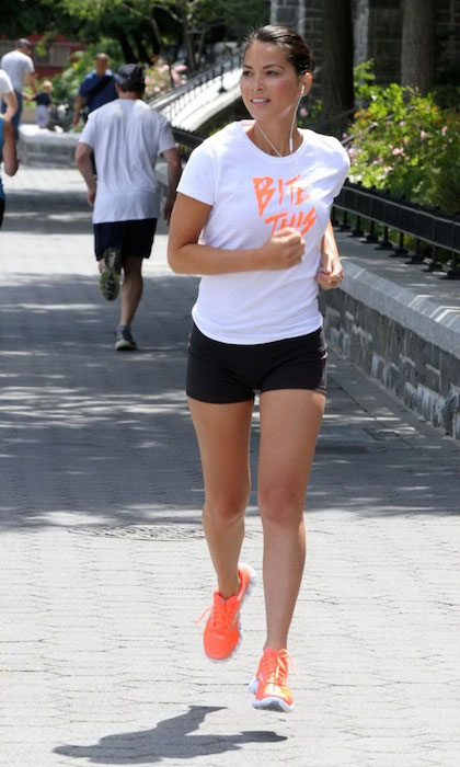 Olivia Munn running workout