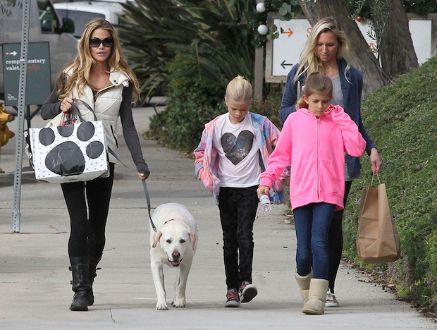 Denise Richards with her daughters