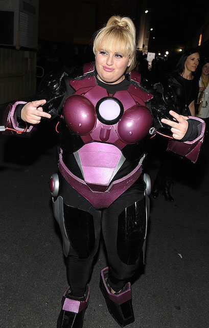 Rebel Wilson costume