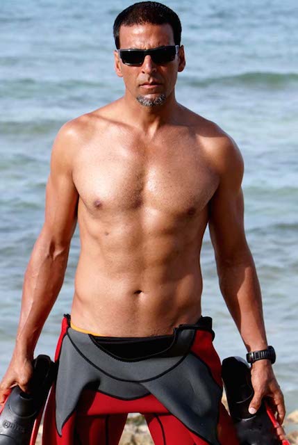 Akshay Kumar shirtless body