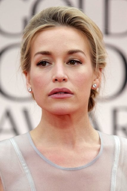 How tall is piper perabo