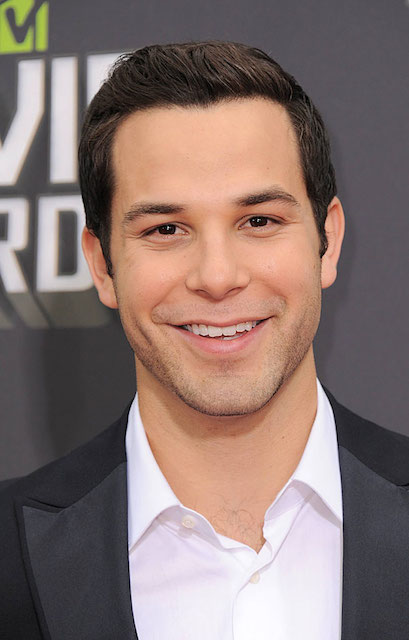 Skylar Astin at MTV Movie Awards 2013