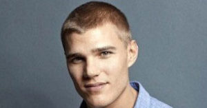 Chris Zylka height