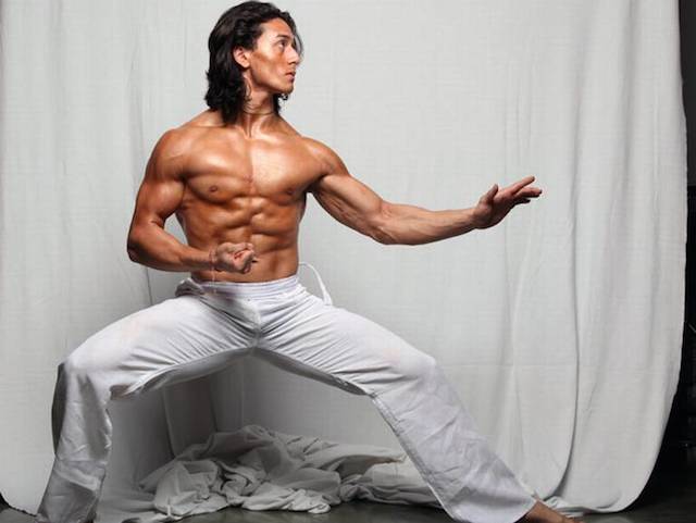 Tiger Shroff workout body