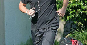 Matt Damon running