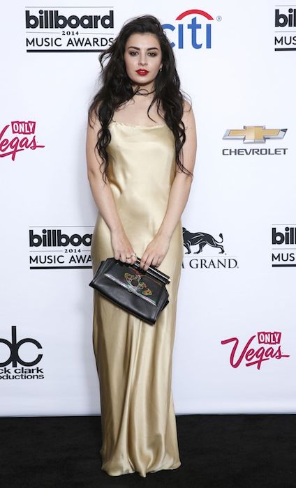 Charli Xcx Height Weight Body Statistics Healthy Celeb