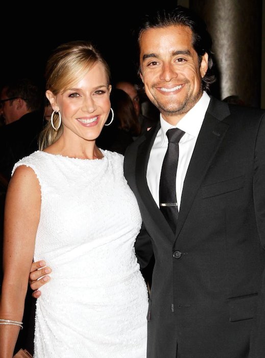 Julie Benz e Rich Orosco a 2011 Donne in cristallo pellicola all'interno.