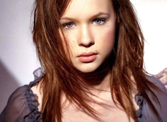 Thora Birch Height, Weight, Age, Boyfriend, Family, Facts, Biography