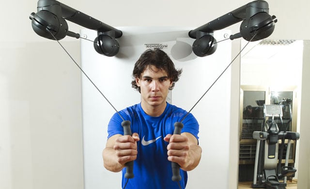 Rafael-Nadal-exercising