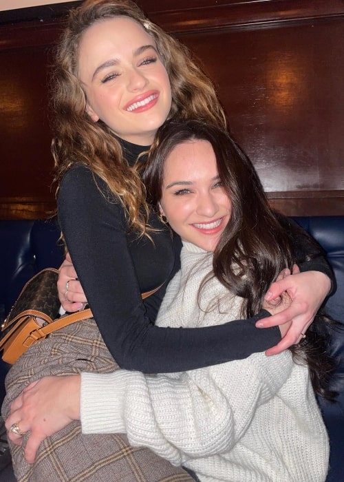 Joey King with her sister Kelli King wishing her Happy Birthday in March 2023