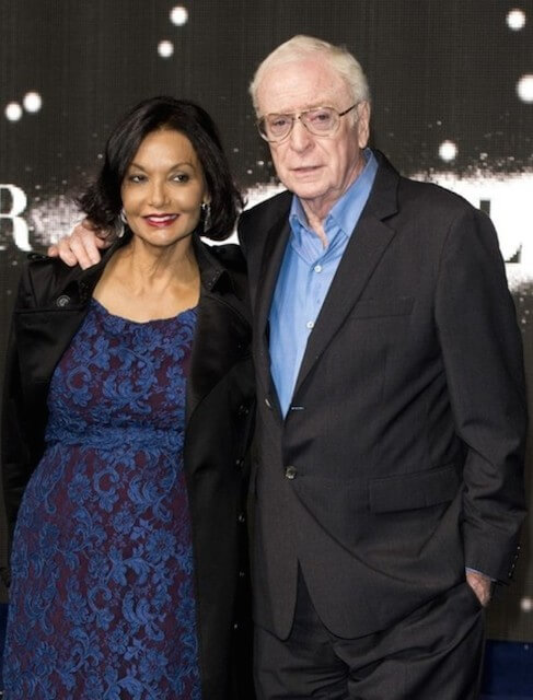 Michael Caine met gracieuze, vrouw Shakira Caine 