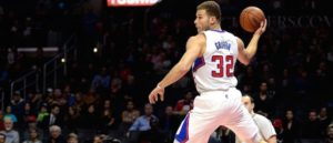 Blake Griffin while throwing the ball