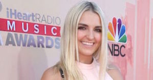 Rydel Lynch - Featured Image