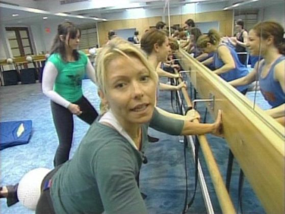 Kelly Ripa Workout Routine and Diet Plan 2015 Edition - Healthy Celeb