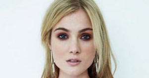 Skyler Samuels Height, Weight, Age, Boyfriend, Family, Facts, Biography