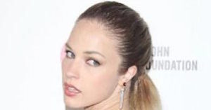 Alexis Knapp - Featured Image
