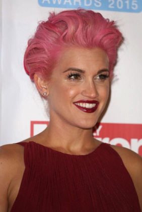 Ashley Roberts Height, Weight, Age, Boyfriend, Family, Facts, Biography