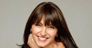 Age is just a Number for Davina McCall: How Fitness helps her sustain Career Success, a Loving Family and Awesome Abs at 48!