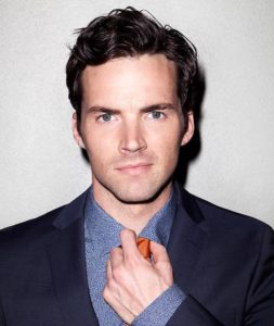 Ian Harding Height, Weight, Age, Girlfriend, Family, Facts, Biography