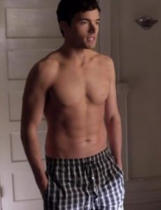 Ian Harding Height, Weight, Age, Girlfriend, Family, Facts, Biography