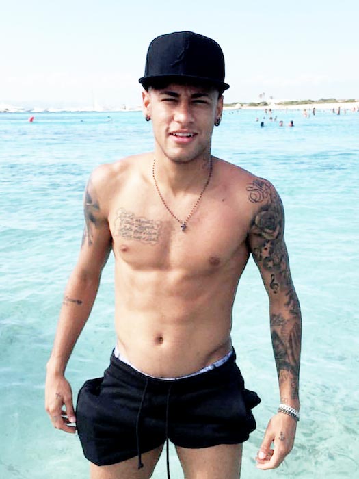 Neymar Jr shirtless body