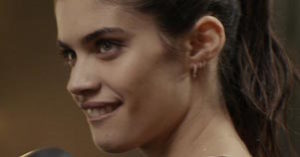 Sara Sampaio - Featured Image