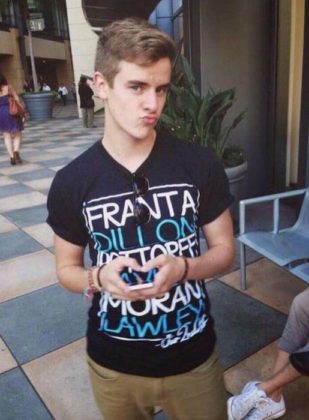 Connor Franta Height, Weight, Age, Boyfriend, Family, Facts, Biography