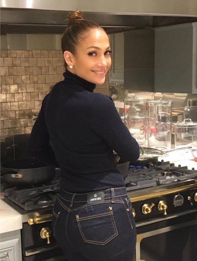 Jennifer Lopez in kitchen