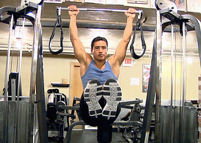 Mario Lopez undergoing an ab circuit